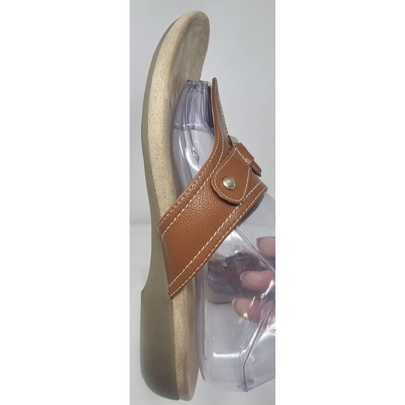 St John's Bay Women's Zion T-Strap Casual Sandal Size 12M Brown Faux Leather - Picture 4 of 11